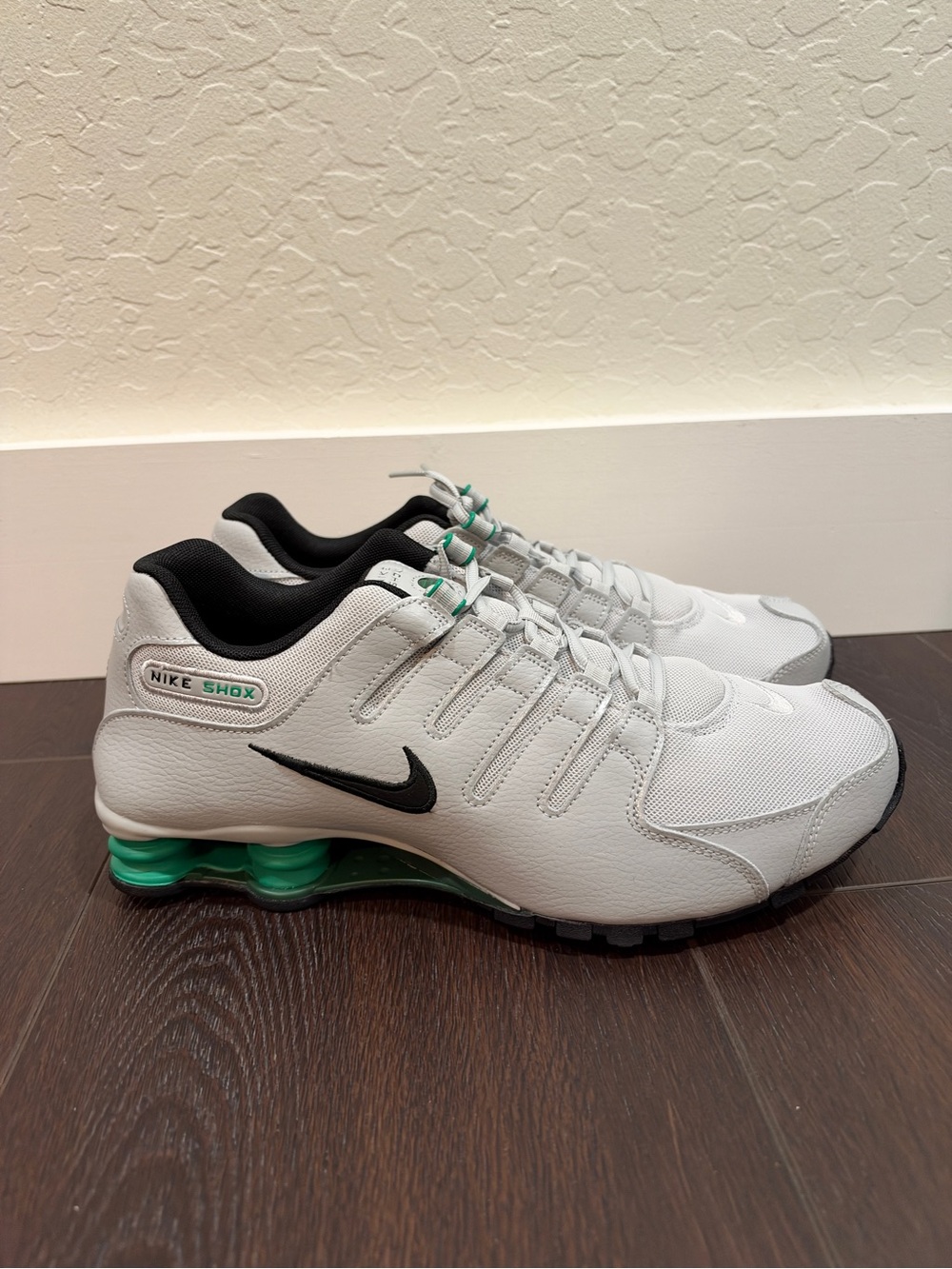 Nike Shox NZ Men’s Size 12 Brand New
